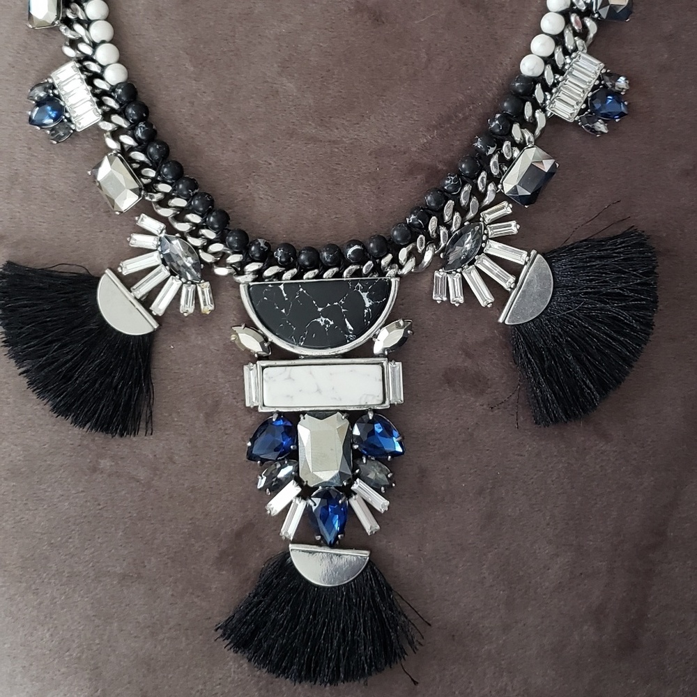 Hero Convertible Statement Fan Necklace